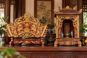 Khánh thờ là gì? Phân biệt khánh thờ và khám thờ